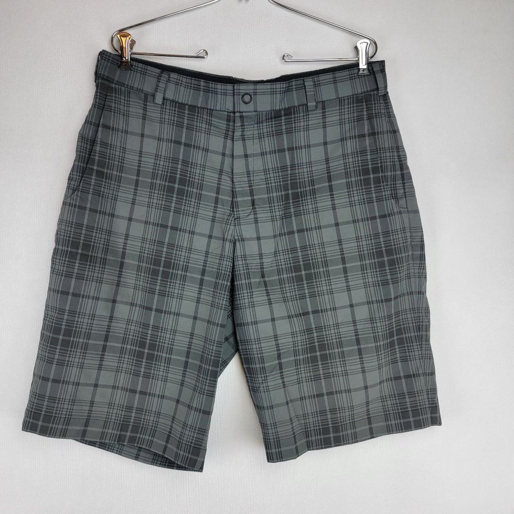 Nike Mens Size 34 Grey Black Plaid Tour Performance Dri-fit Bermuda Golf Shorts